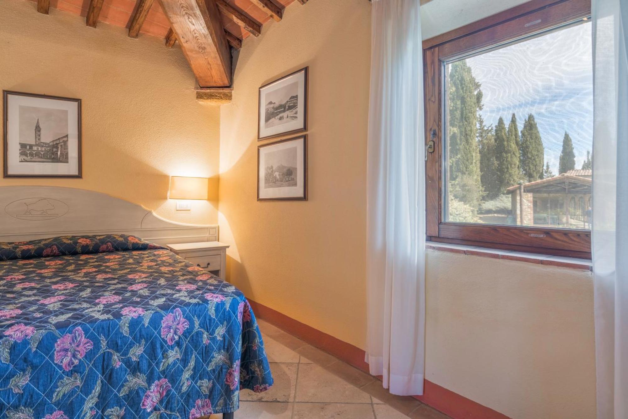 Montecarulli Apartment *