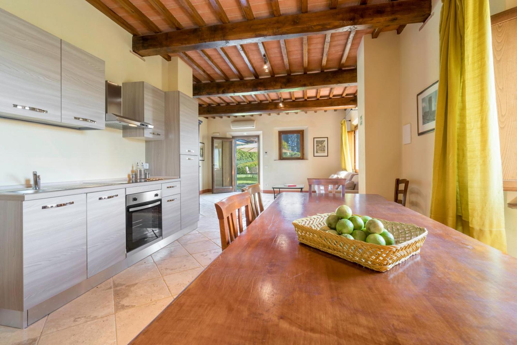Montecarulli Apartment *